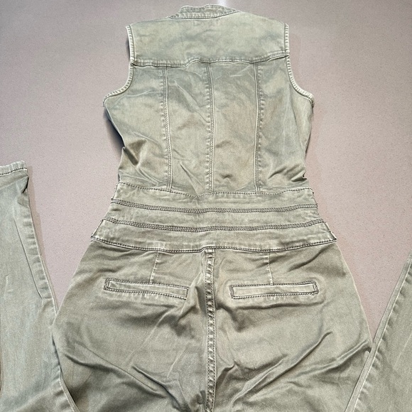 bebe olive green denim jumpsuit sleveless front zipper - Picture 14 of 17